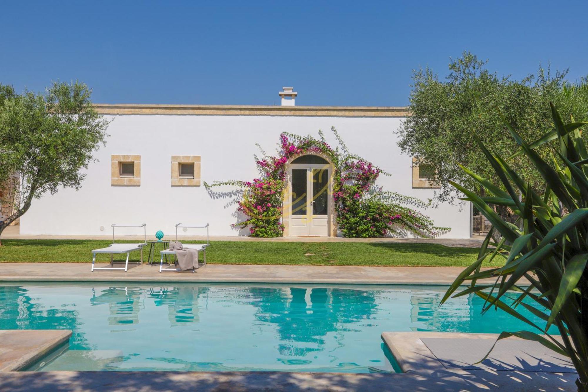 Td Dimora Del Giglio With Organic Garden With Pool Villa Ostuni Exteriör bild