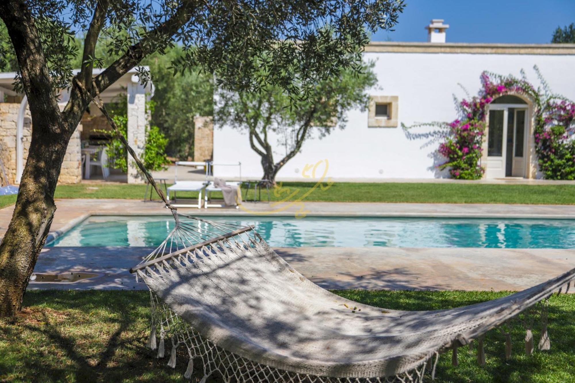 Td Dimora Del Giglio With Organic Garden With Pool Villa Ostuni Exteriör bild